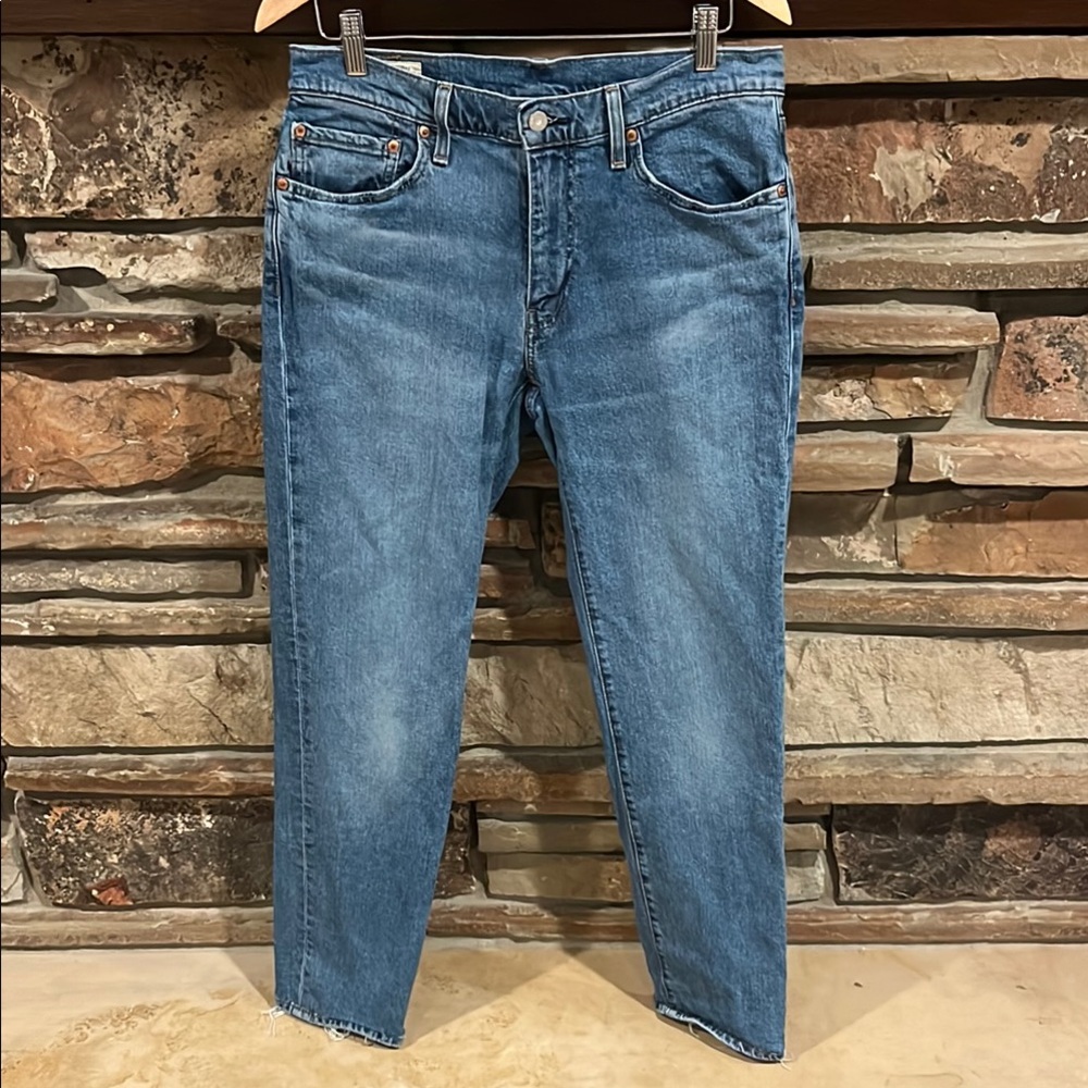 Levi's Premium Denim 541 Athletic Taper Jeans Big E Tab